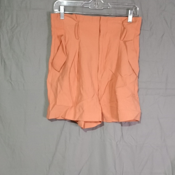 A New Day Coral Shorts - Picture 1 of 4